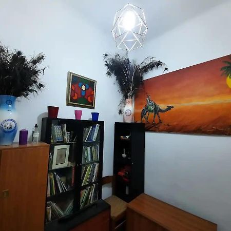 Private Room In A Quiet Apartment In The City Center 밀라노 외부 사진