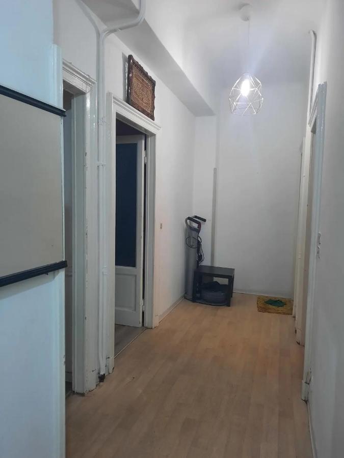 Private Room In A Quiet Apartment In The City Center 밀라노 외부 사진